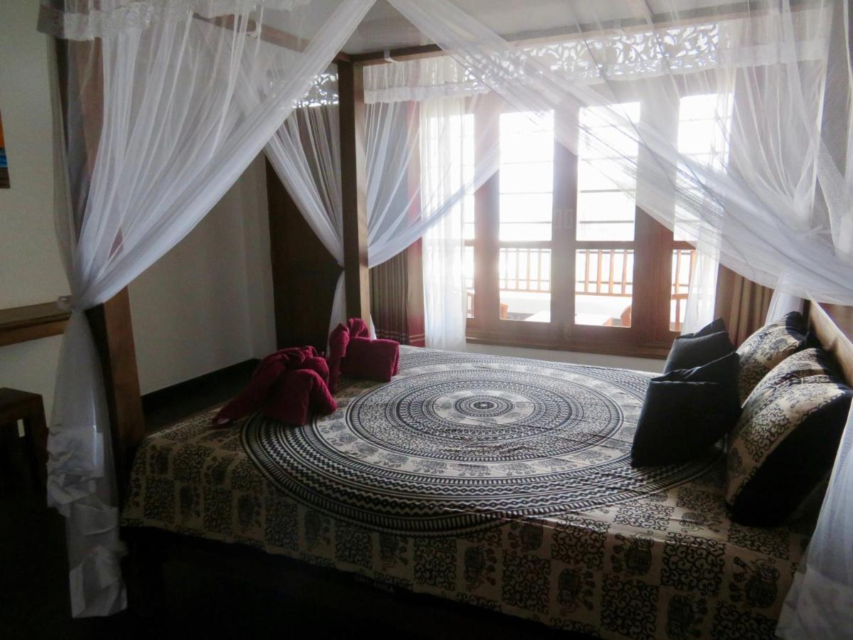 Thoduwawa Beach Villa Paiyagala Екстер'єр фото